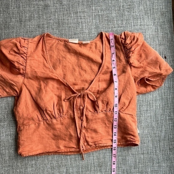 Levi's orange crop top with puff sleeve - Picture 11 of 12